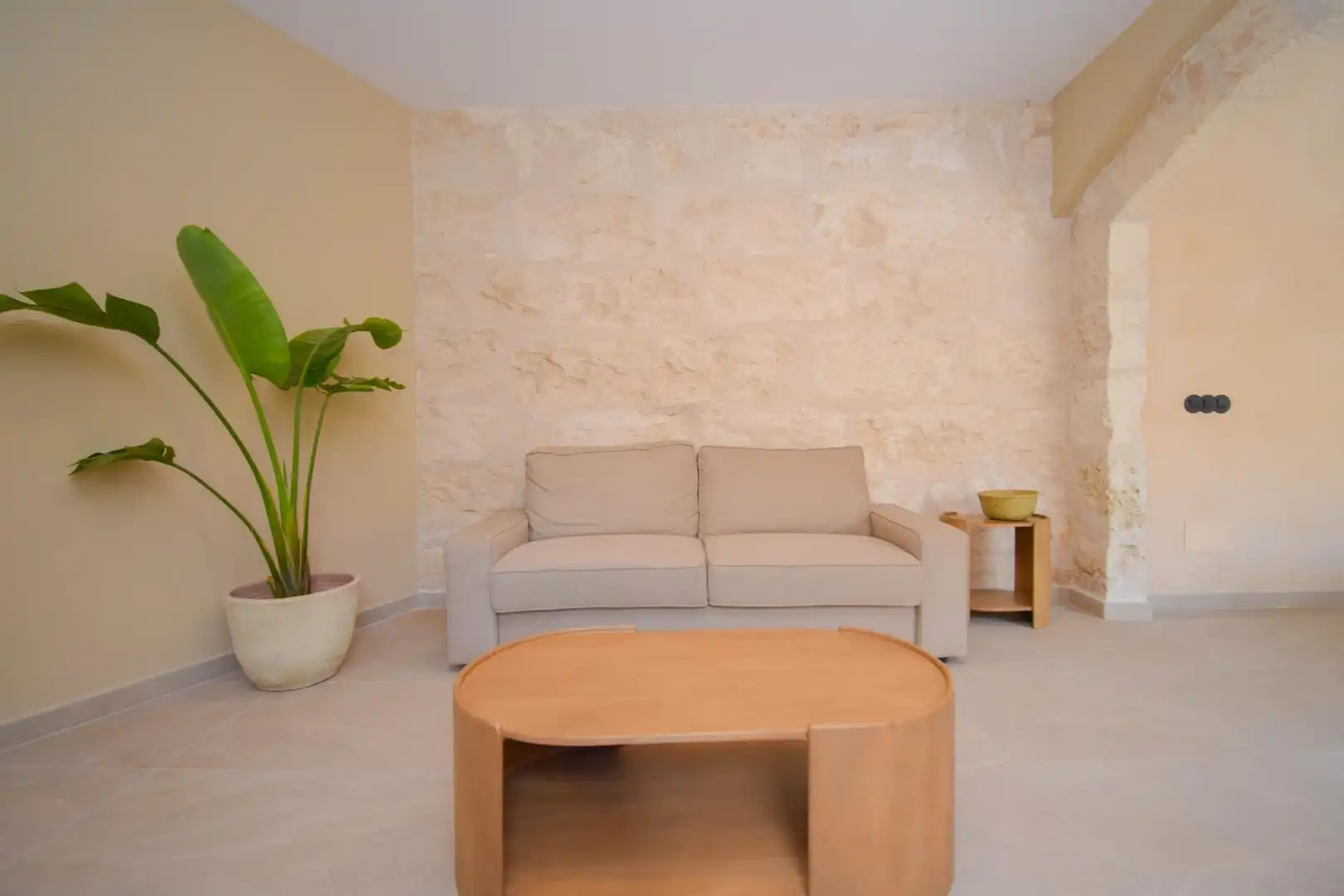 Sala d'estar de Casa adosada en venda en Muro amb Aire condicionat, Calefacció i Jardí privat