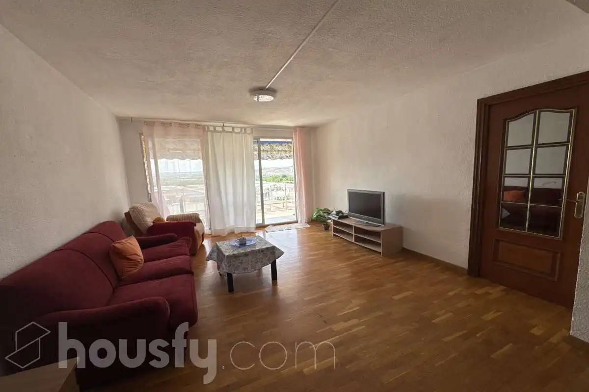 Sala de estar de Piso de alquiler en Torrejón de Ardoz con Calefacción, Parquet y Terraza