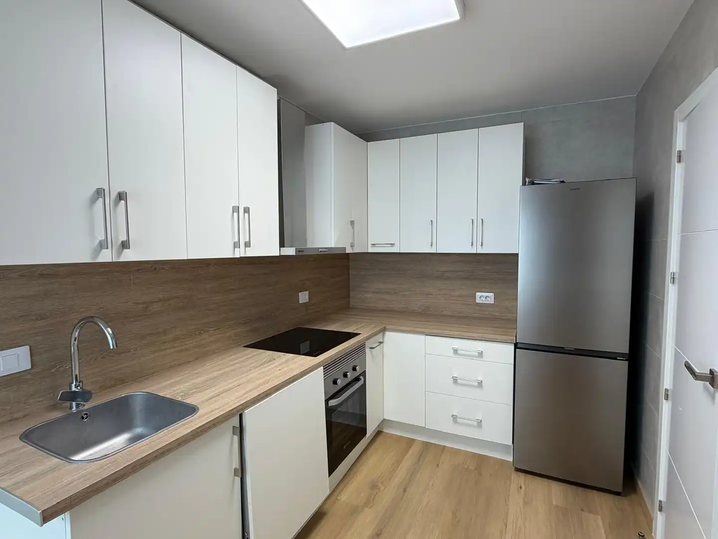 Cocina de Piso de alquiler en Lugo con Calefacción, Parquet y Trastero