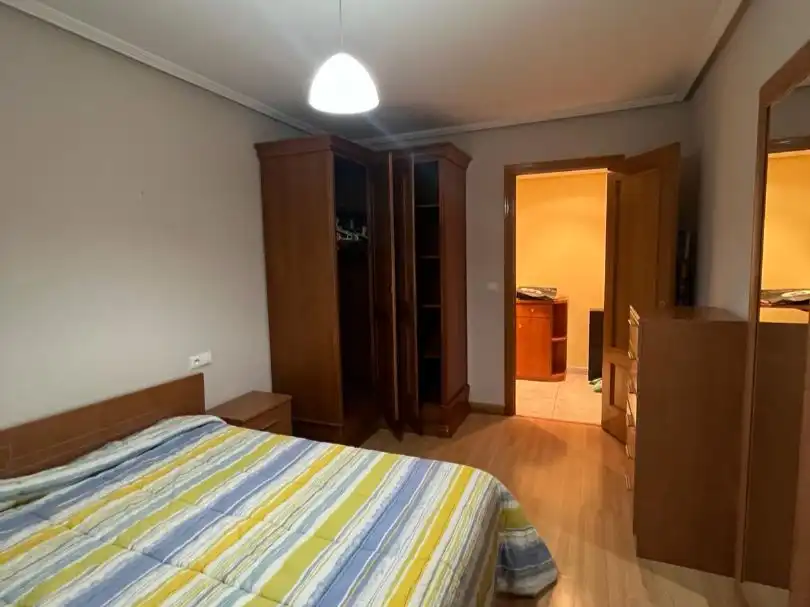 Schlafzimmer von Wohnung zur Miete in Valverde de la Virgen, León