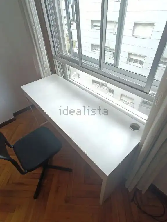 Vista exterior de Piso en venta en Santiago de Compostela  con Calefacción, Terraza y Amueblado