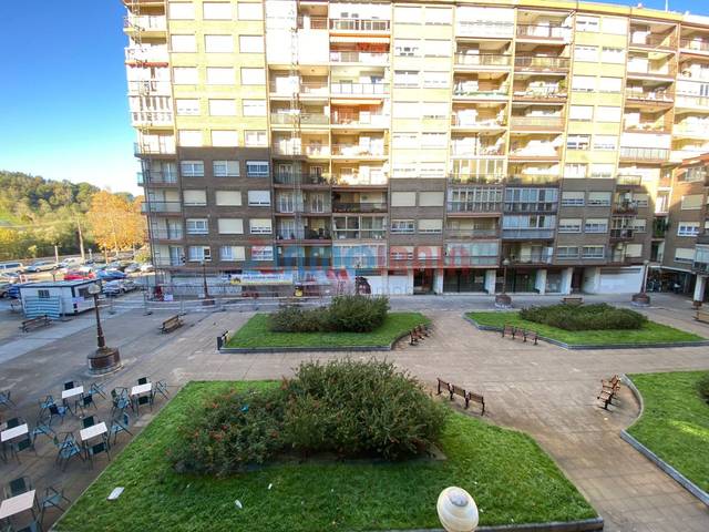 Piso en Venta en Hipodromo Etorbidea en Lasarte-Oria
