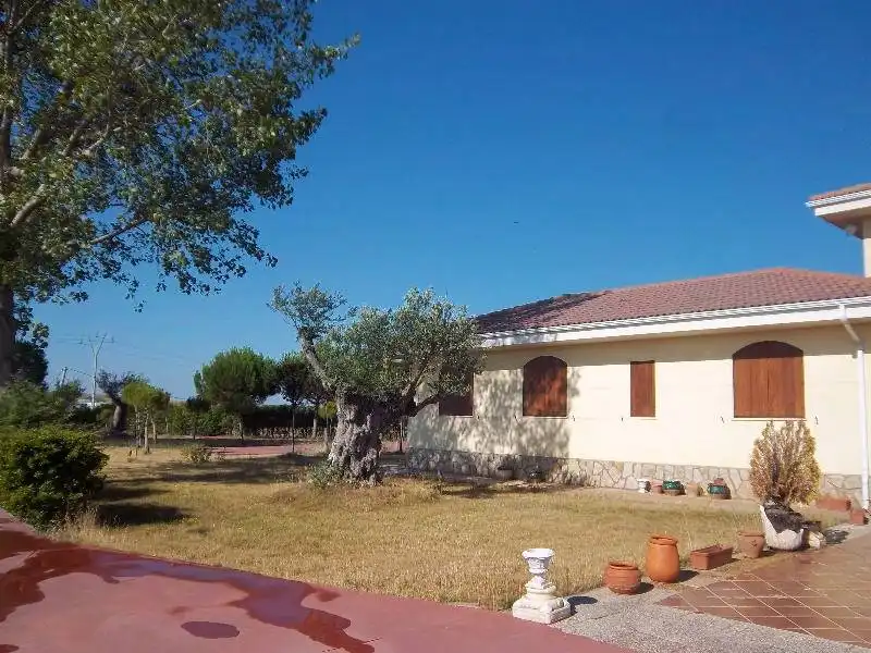 Houses for rent in Área Rural