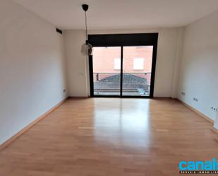 Vista exterior de Pis de lloguer en Cerdanyola del Vallès amb Aire condicionat, Parquet i Forn