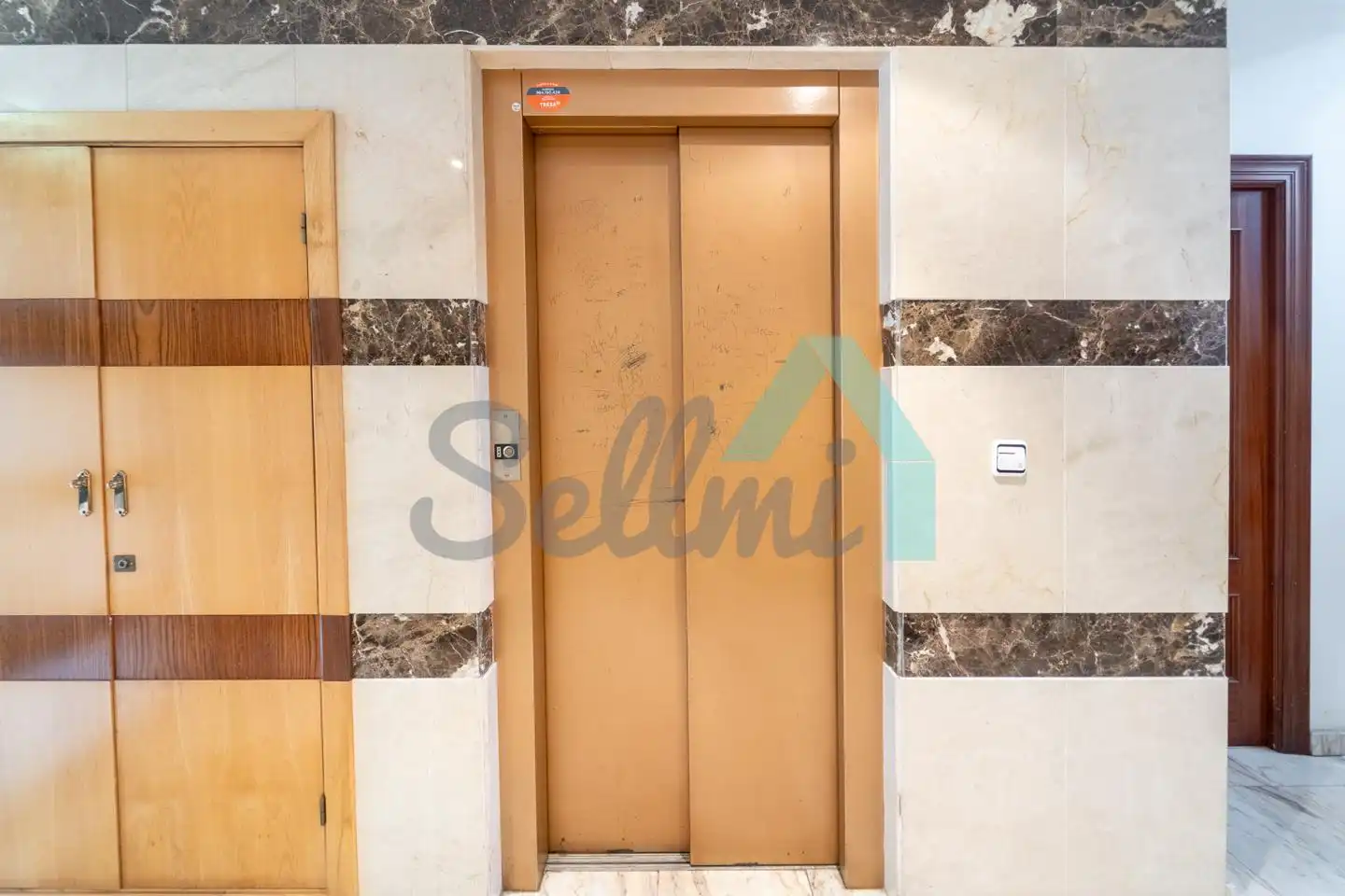 Piso en venta en Tineo con Calefacción, Parquet y Trastero