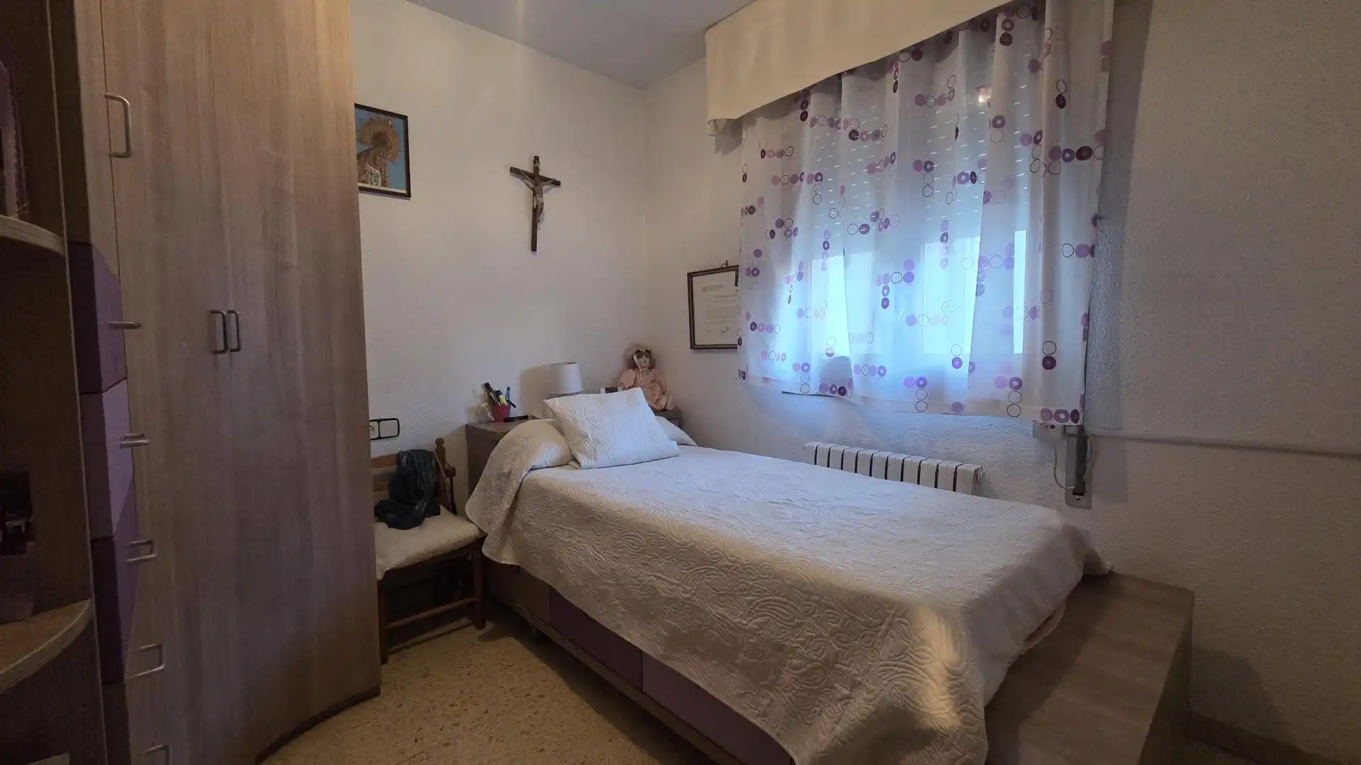 Habitación de Casa adosada en venta en Lleida con Calefacción