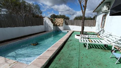 VENTA PARCELA CON 2 CASAS Y 2 PISCINAS. VILLAMARTIN