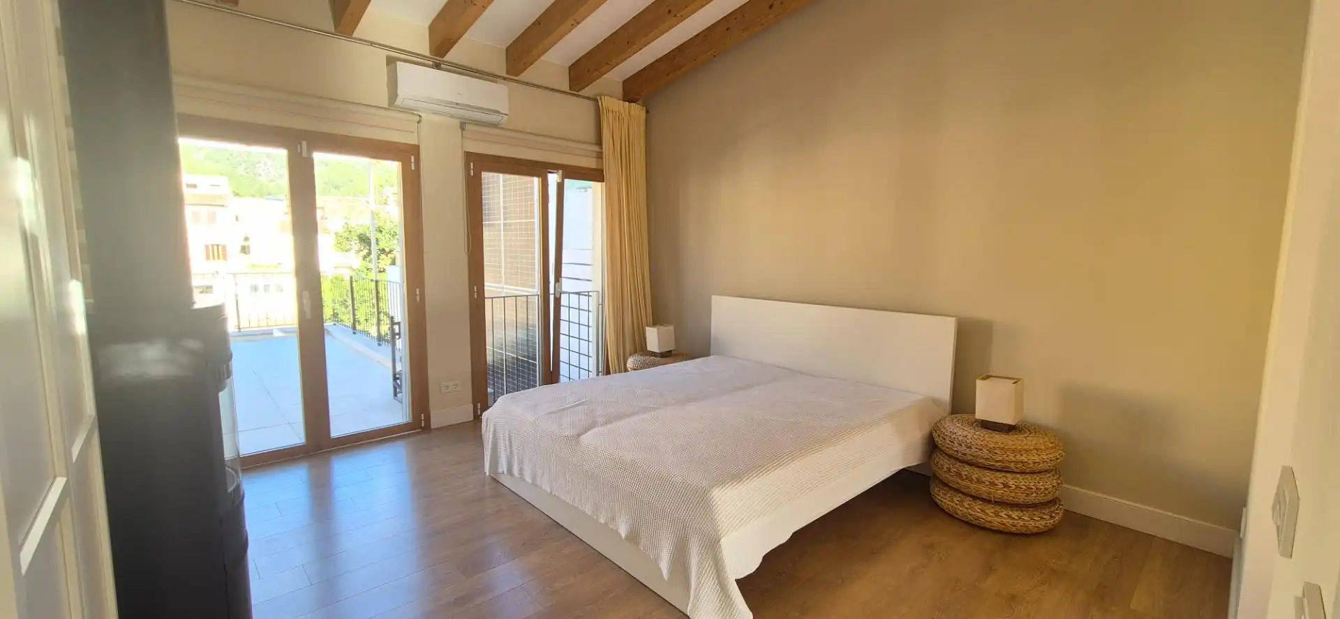 Habitación de Finca rústica en venta en Alaró con Aire acondicionado, Calefacción y Terraza
