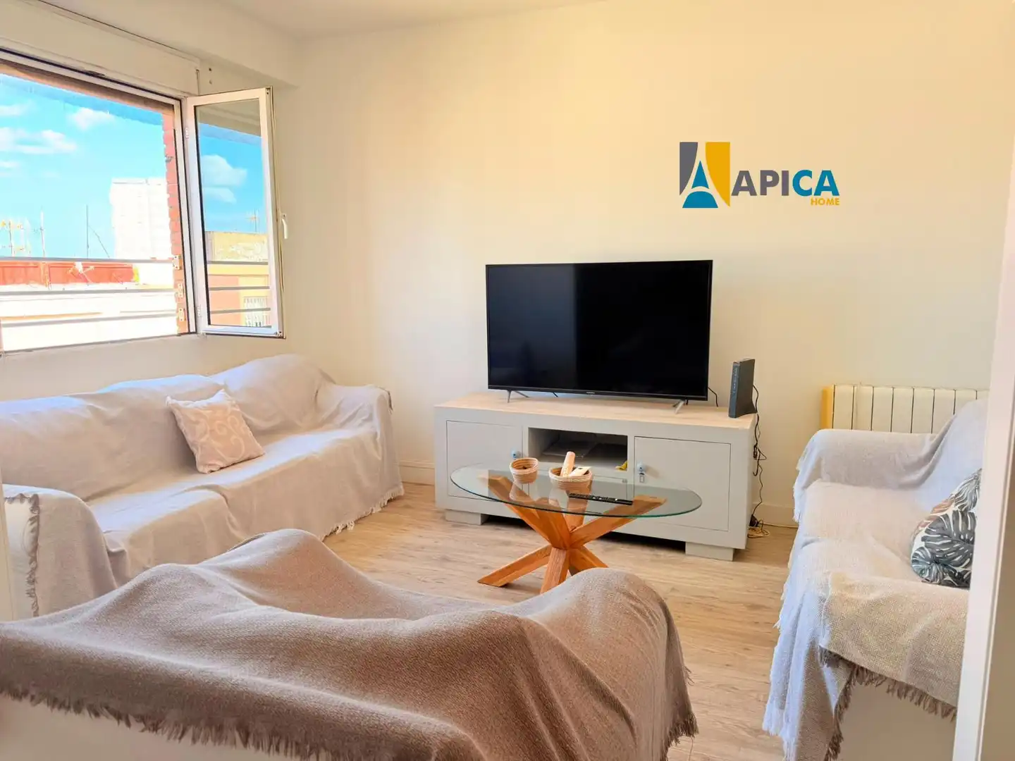 Living room of Flat for sale in Población de Arroyo  with Furnished and Alarm