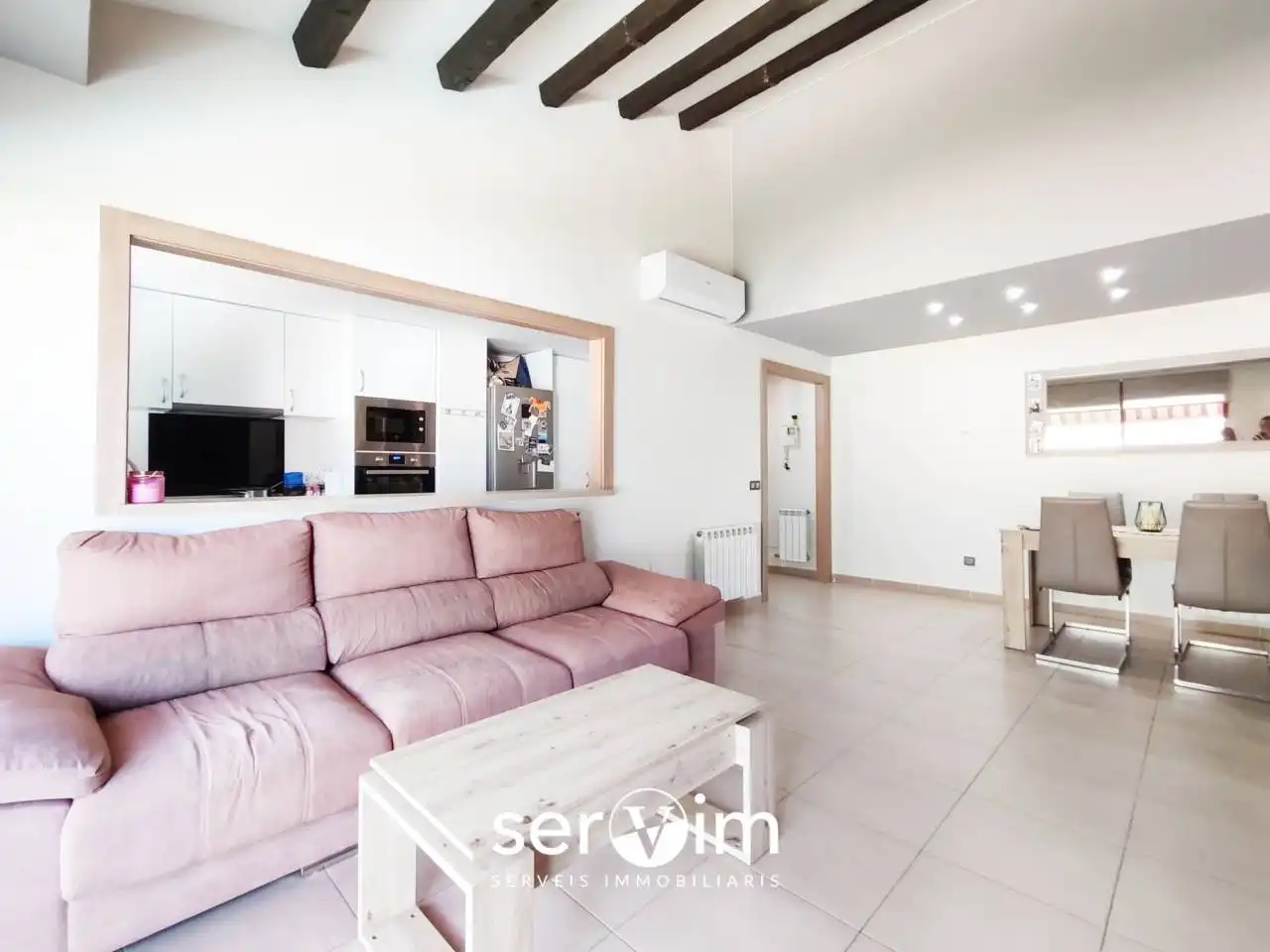 Sala de estar de Piso en venta en Santa Cristina d'Aro con Calefacción, Terraza y Trastero