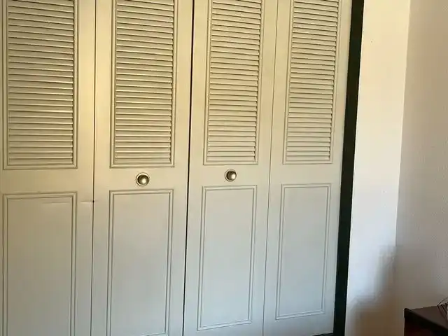 Dormitori de Apartament de lloguer en Aisa amb Parquet, Traster i Moblat