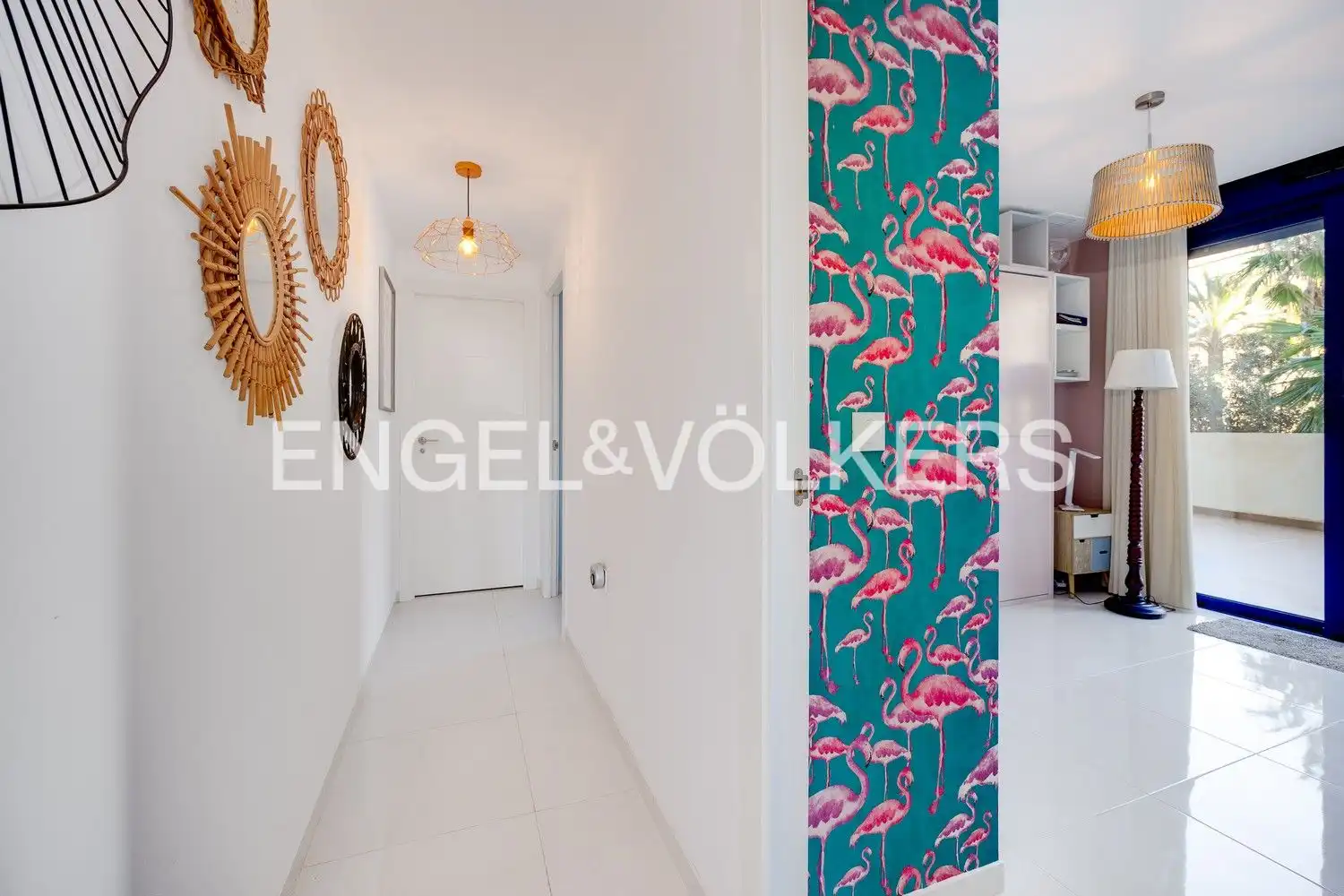 Erdgeschoss zum Verkauf in Torrevieja mit Klimaanlage, Heizung und Terrasse
