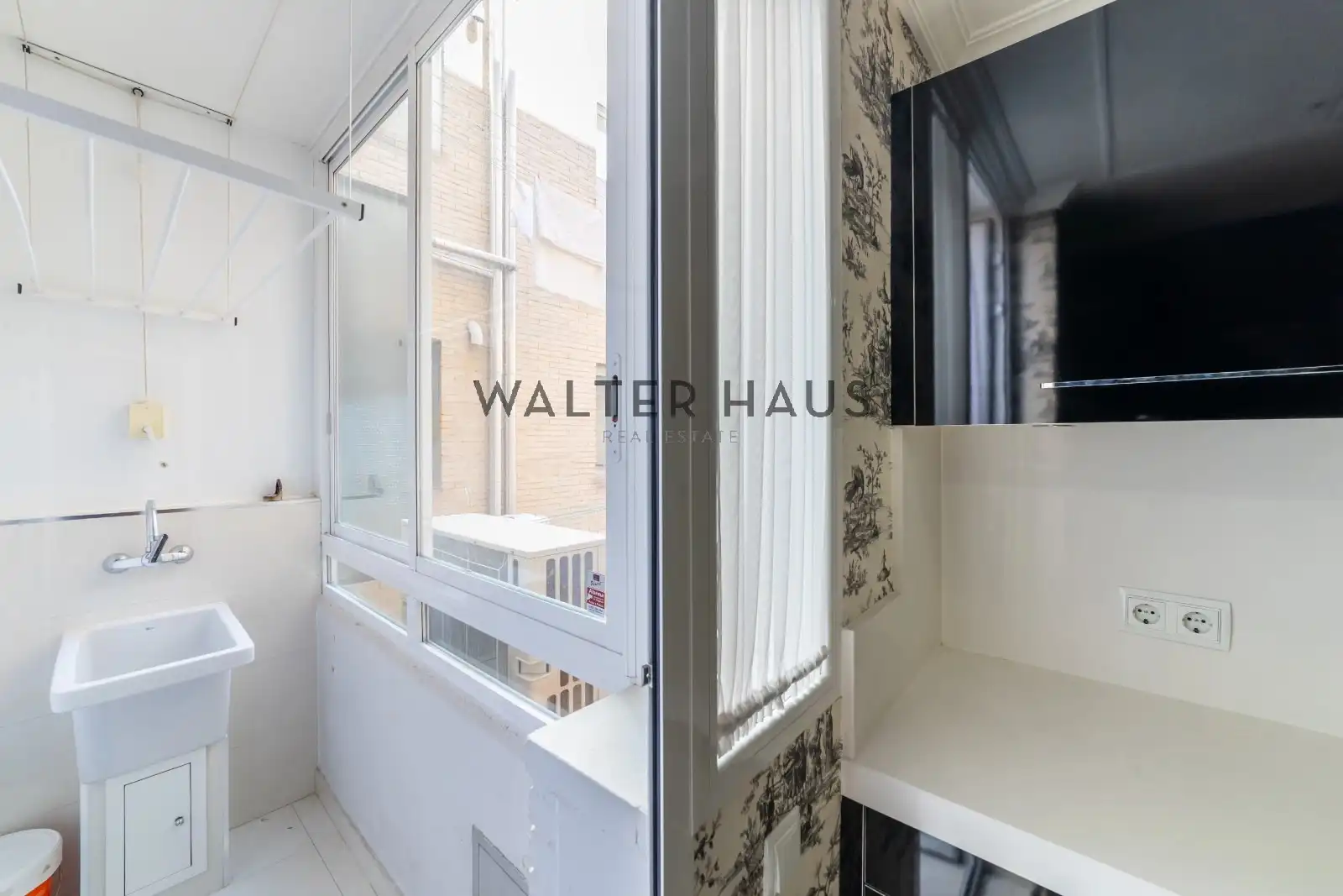 Balcony of Flat for rent in Madrid  with Air Conditioner, Heating and Terrace