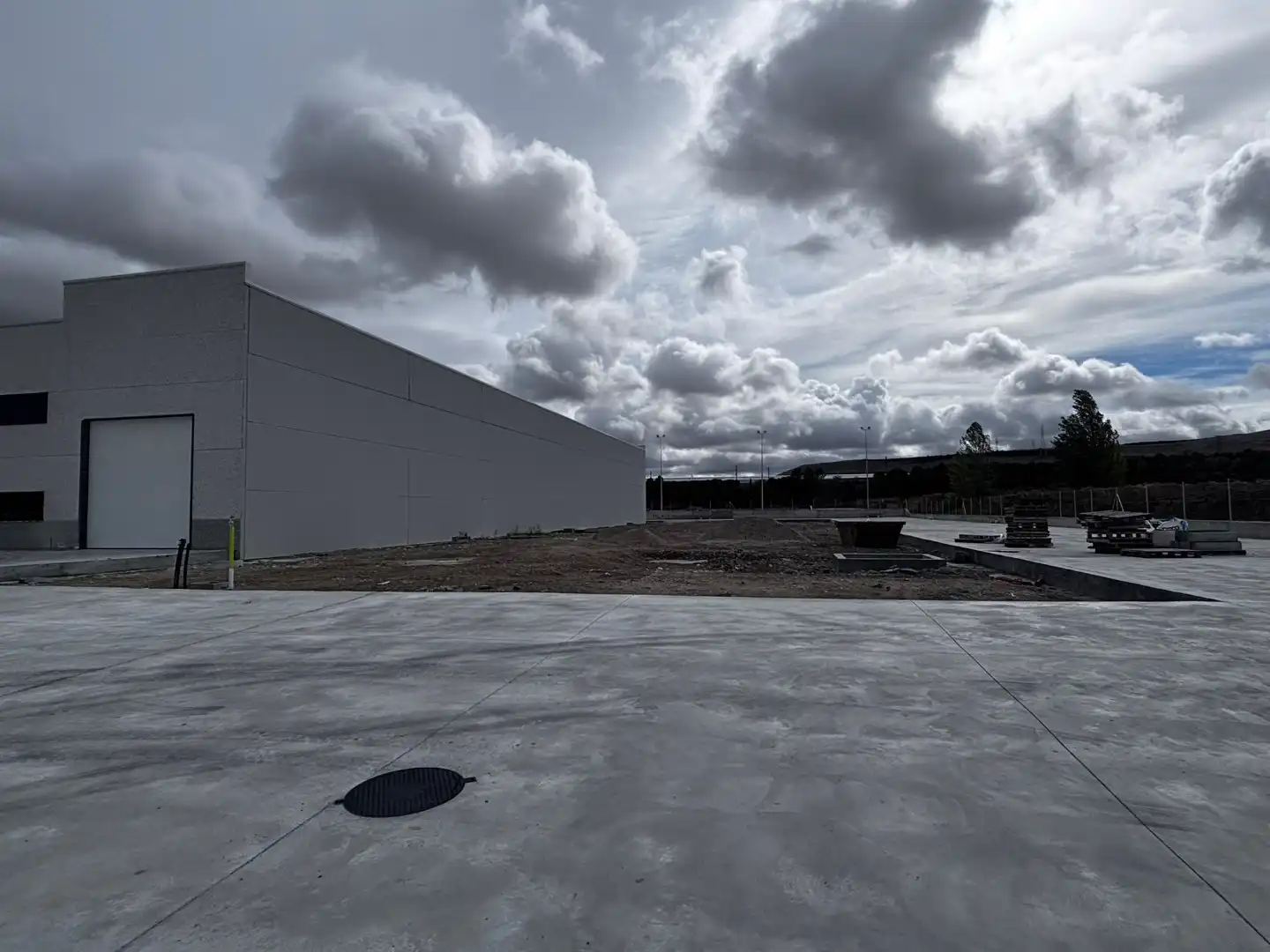 Exterior view of Industrial buildings for rent in Burgos