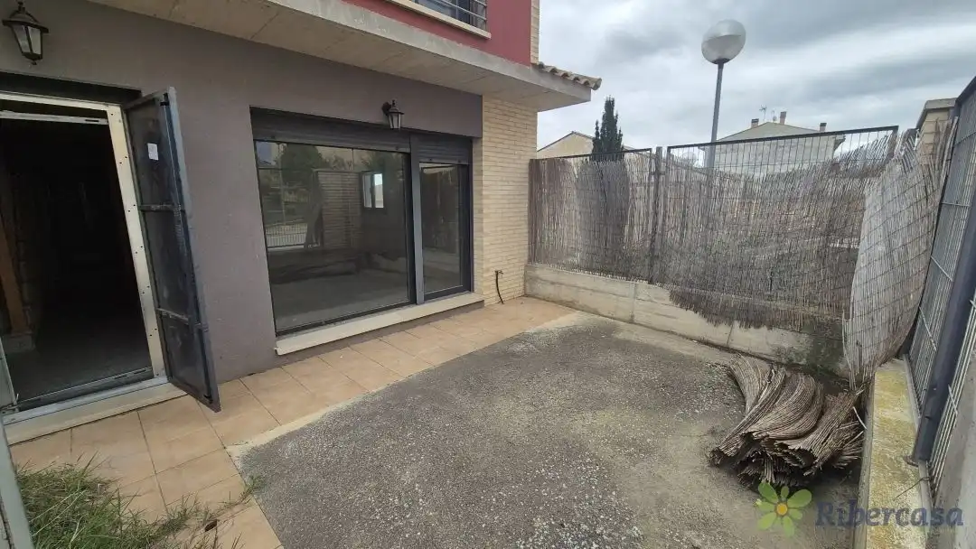 Casa adosada en venda a Calle Río Aragón, 31, Villafranca