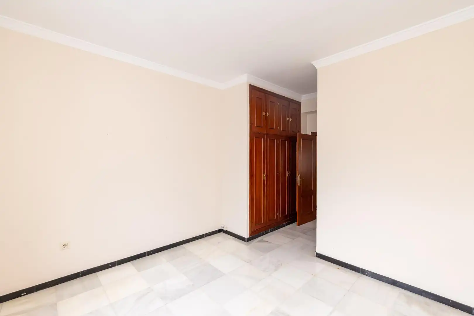 Habitación de Piso de alquiler en Granada con Aire acondicionado, Calefacción y Terraza