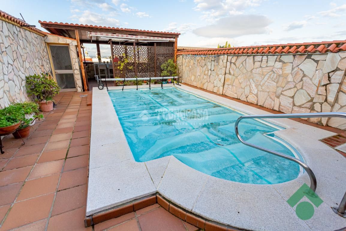 Casa adosada en venda a San García