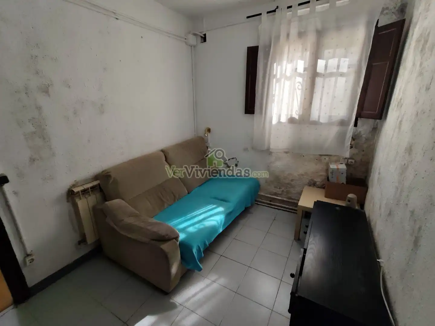 Sala d'estar de Casa o xalet en venda en Vallirana amb Calefacció, Jardí privat i Terrassa