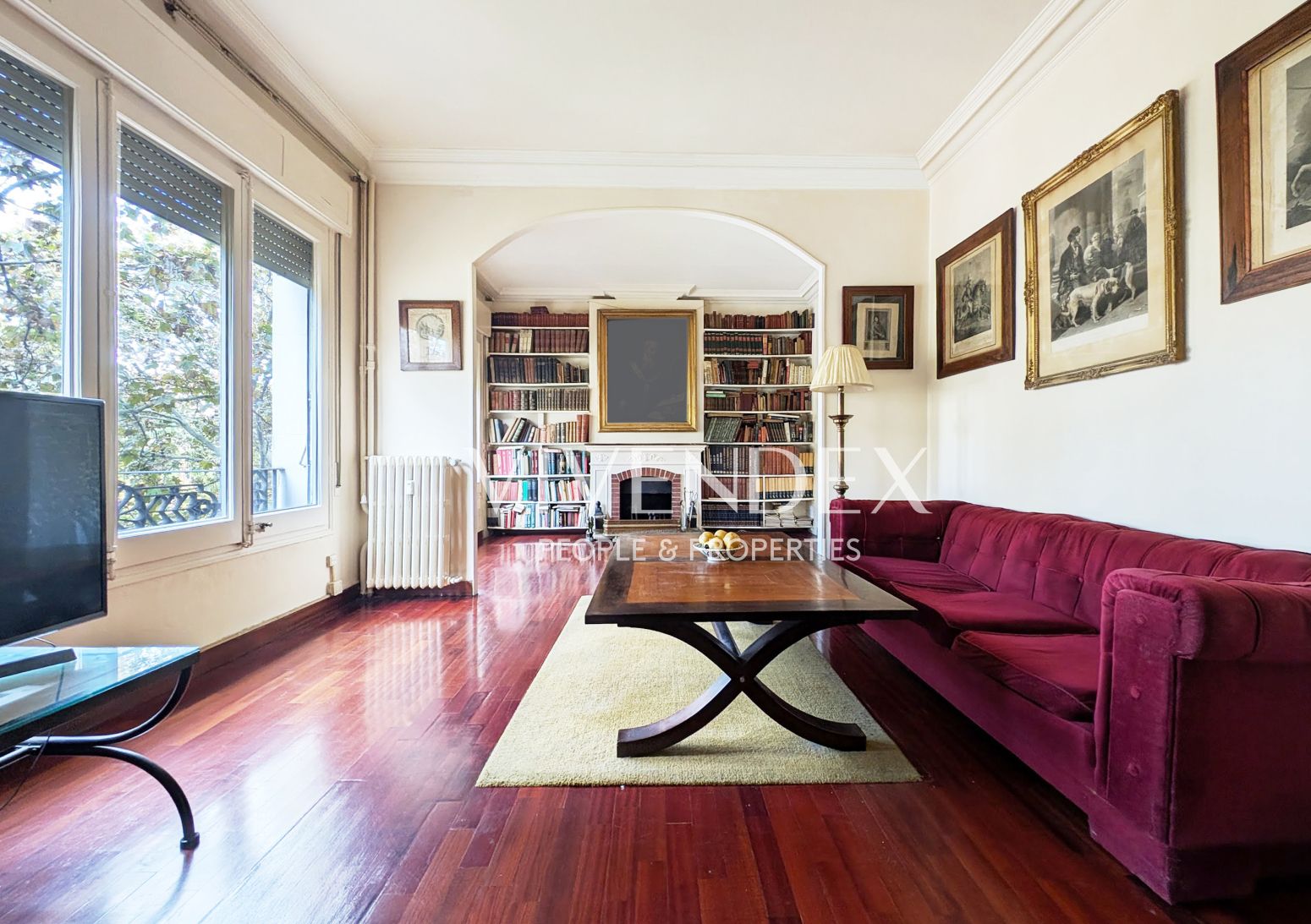 Sala d'estar de Pis en venda en  Barcelona Capital amb Calefacció i Parquet