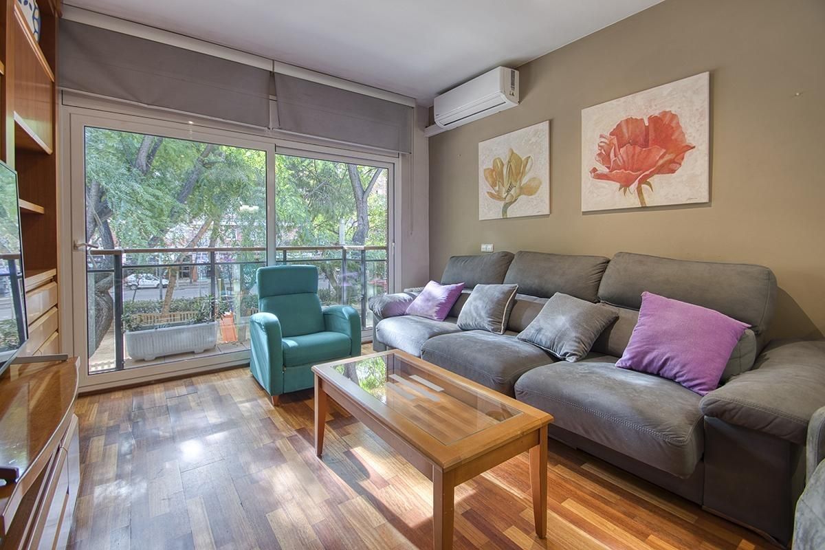 Living room of House or chalet for sale in  Barcelona Capital  with Private garden, Terrace and Balcony