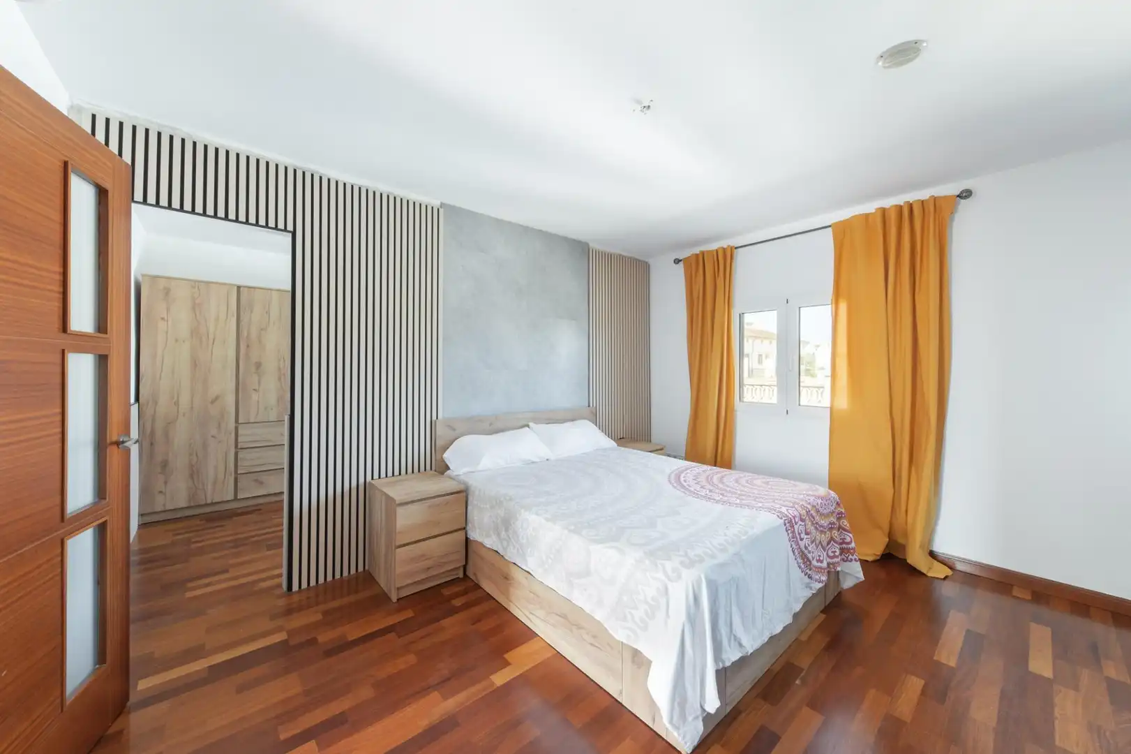 Schlafzimmer von Einfamilien-Reihenhaus zur Miete in Campos mit Klimaanlage, Heizung und Parkett