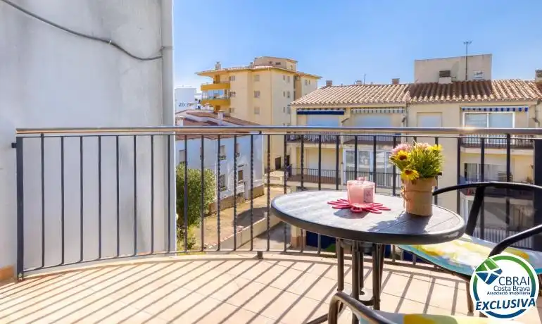 Apartamento con ascensor en venta en Calle Calderon de la Barca 32 3 2 32