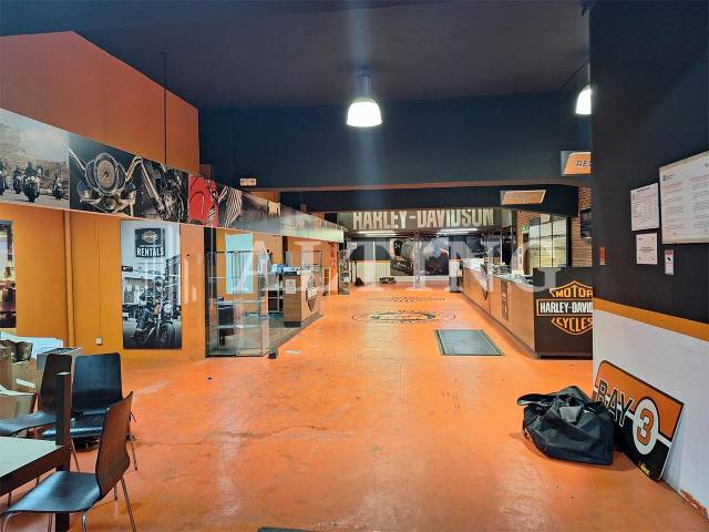 Local comercial en Alquiler en Calle de Calvet en Sant Gervasi- Galvany