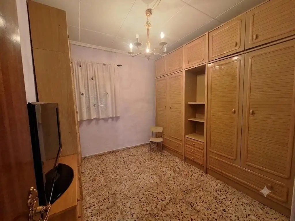 Dormitori de Casa o xalet en venda en Monóvar  / Monòver amb Aire condicionat, Calefacció i Jardí privat