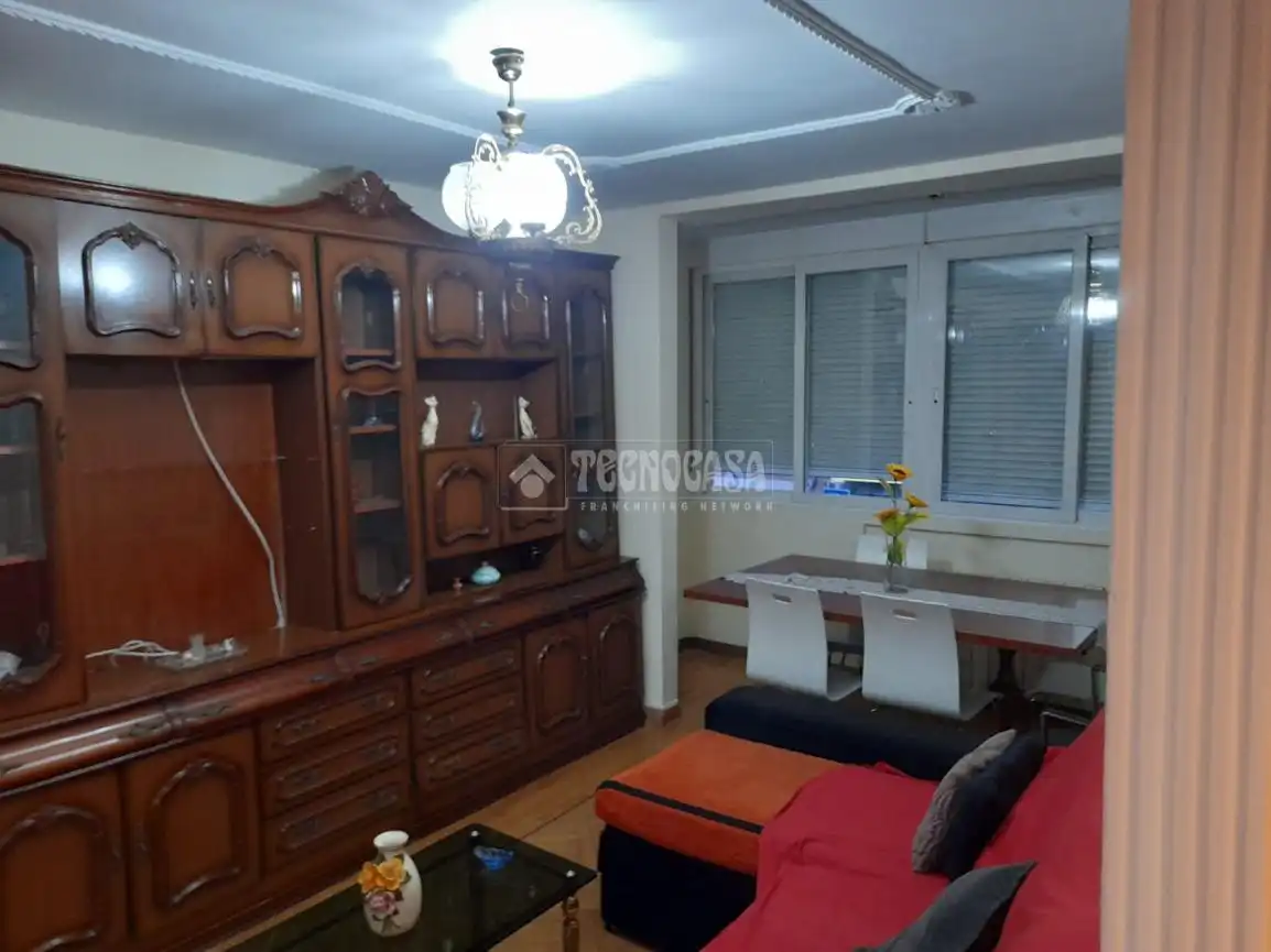 Sala d'estar de Pis en venda en Madrid amb Calefacció i Parquet