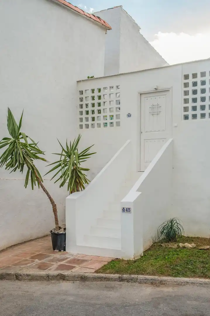 Apartments for sale in GAVIOTAS LAS (PBL ANDALUZ, 45, Marbesa