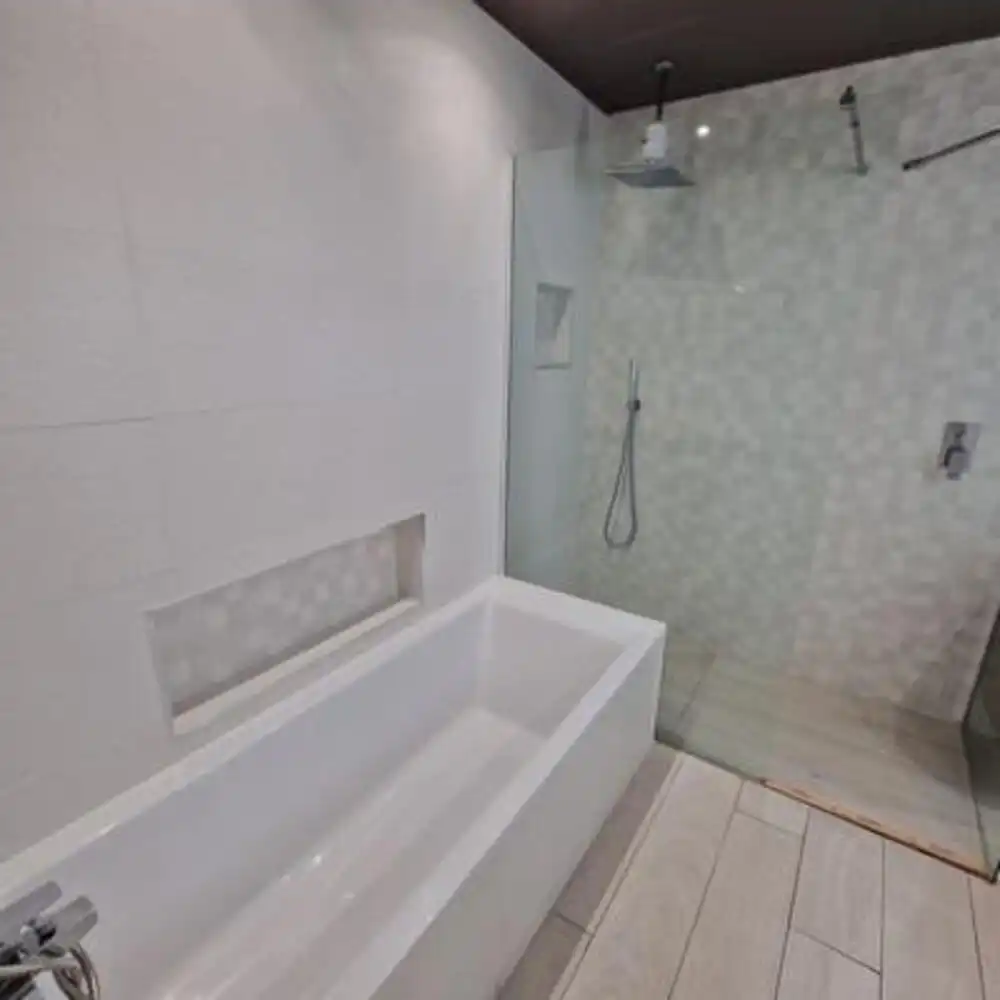 Bany de Planta baixa de lloguer en Marbella amb Aire condicionat, Terrassa i Piscina