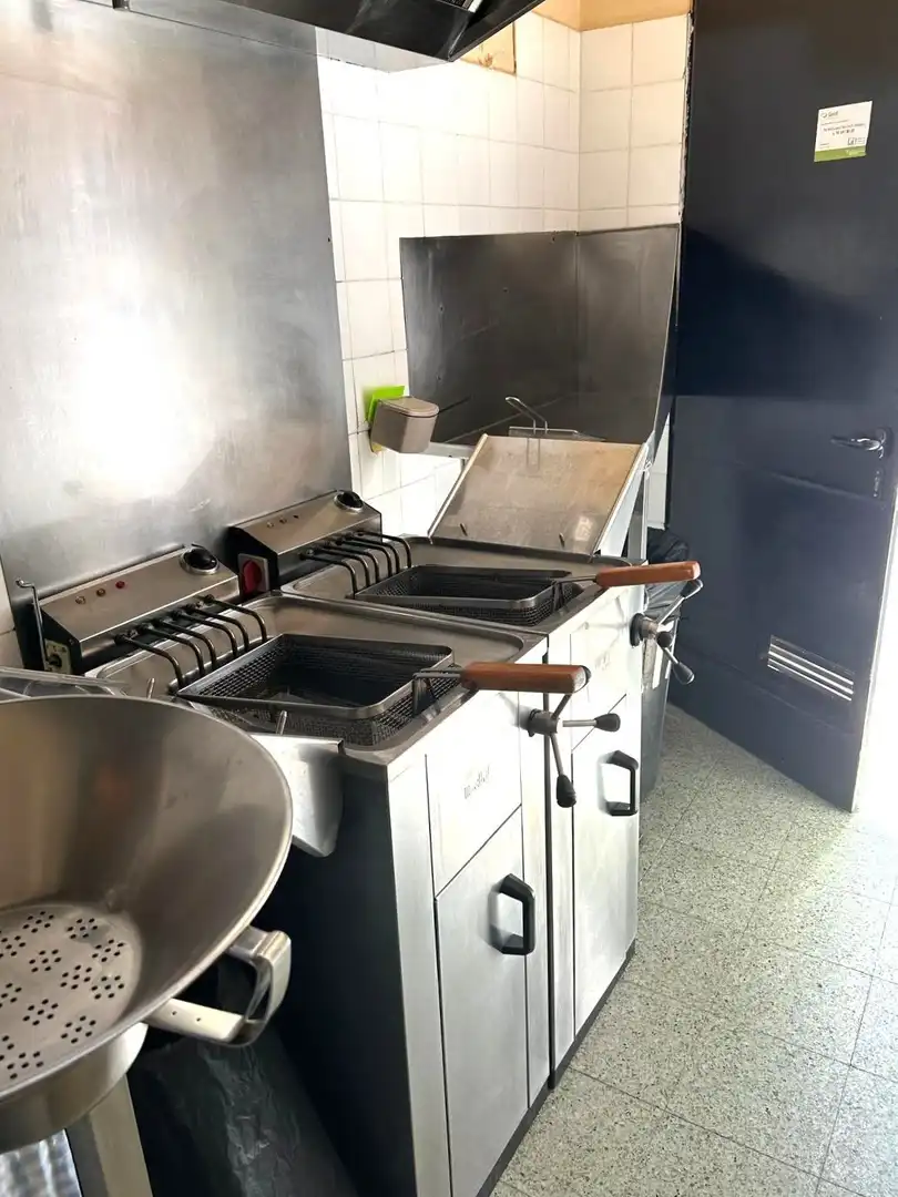 Küche von Geschaftsraum zum Verkauf in Blanes mit Terrasse