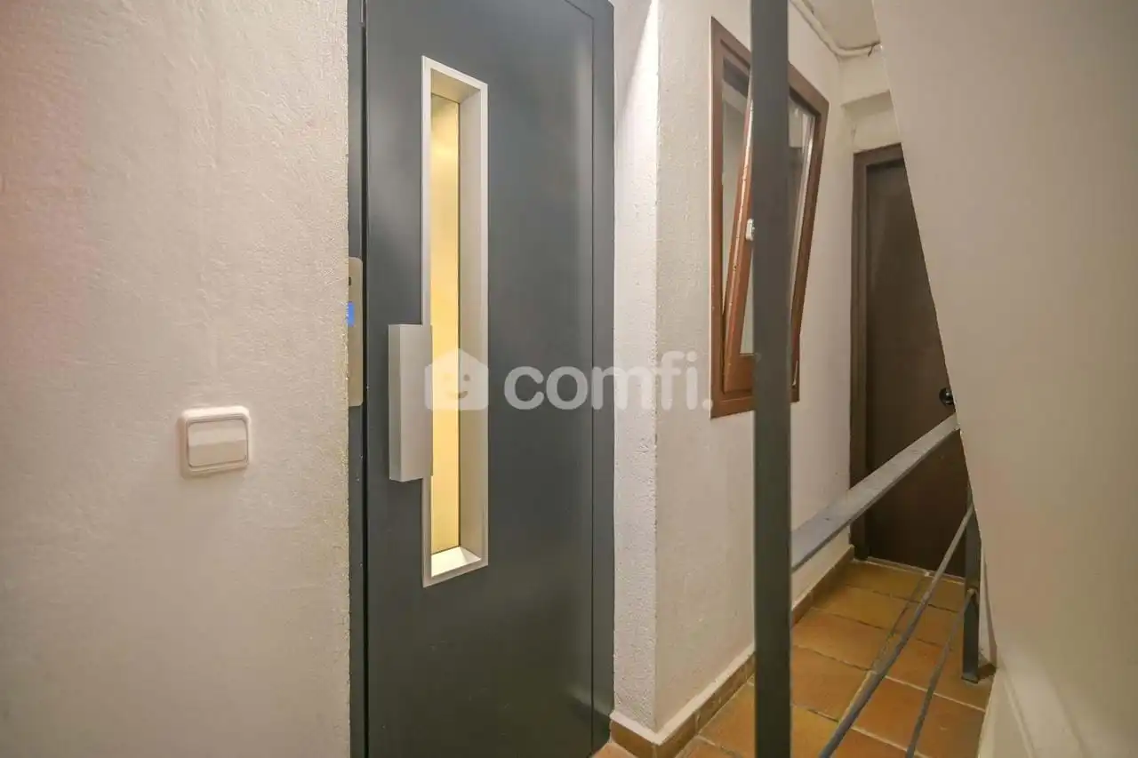 Appartamento con terrazza in vendita a Carrer Portal Nou, imagen 15