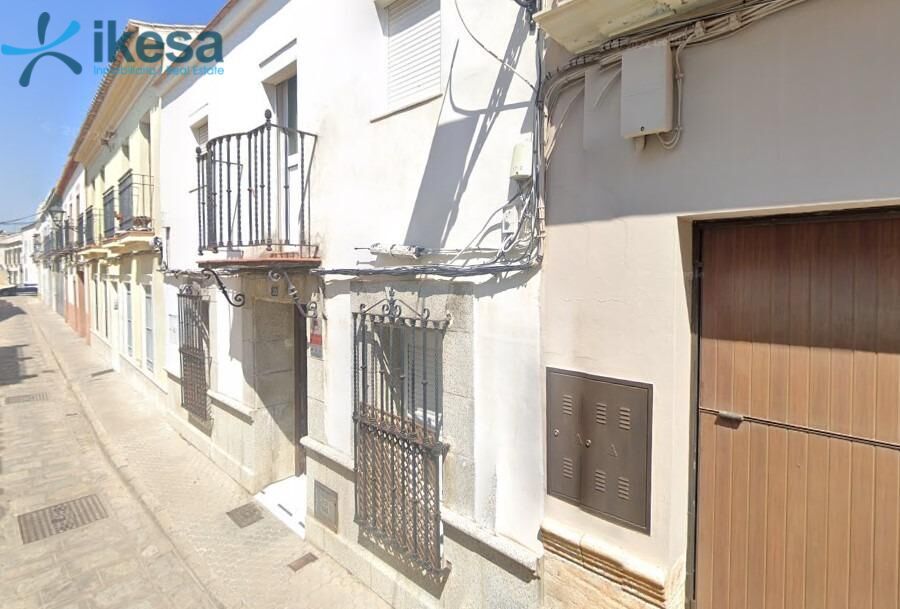 Casa adosada en venda a Estación - La Fontanilla - El Tinte