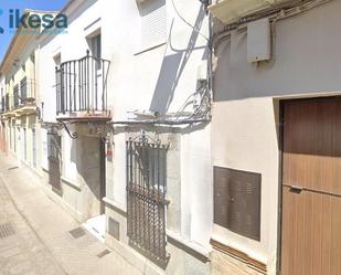 Vista exterior de Casa adosada en venda en Utrera