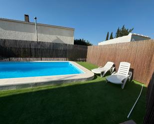 Piscina de Casa o xalet de lloguer en  Jaén Capital amb Aire condicionat i Piscina