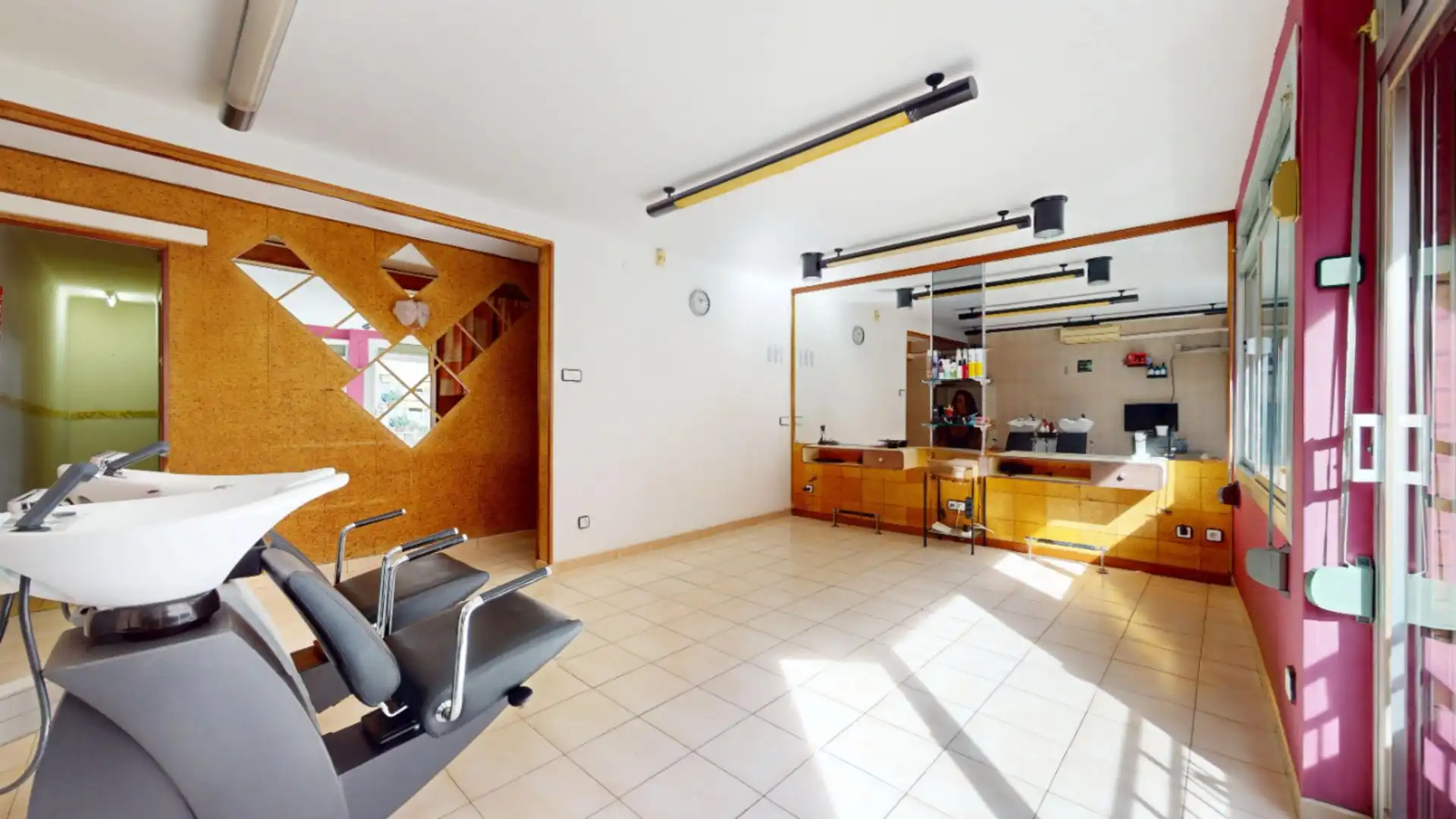 Flat for sale in Barcelona  with Air Conditioner, Terrace and Balcony