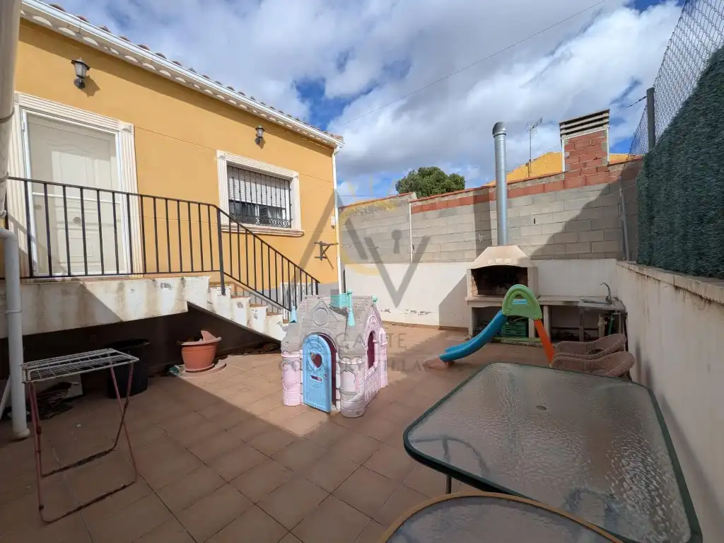 Casa amb jardí en venda a Avenida Castilla De, imagen 26
