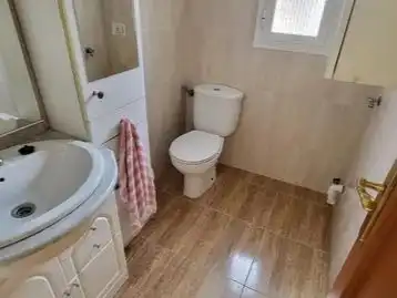 Bathroom of Flat for rent in  Albacete Capital  with Air Conditioner and Terrace