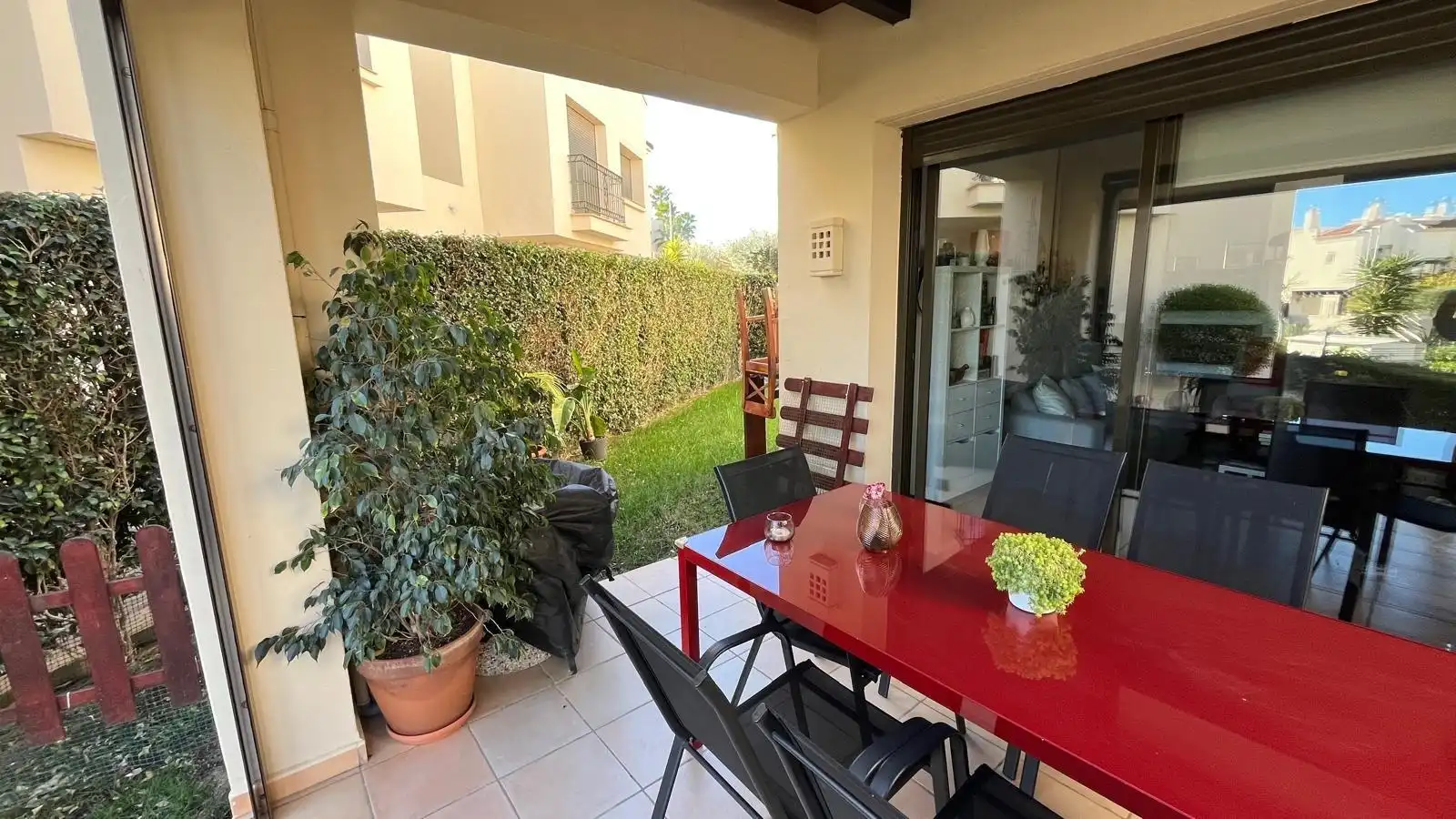 Houses for sale in Calle Calle Cantil, Roda