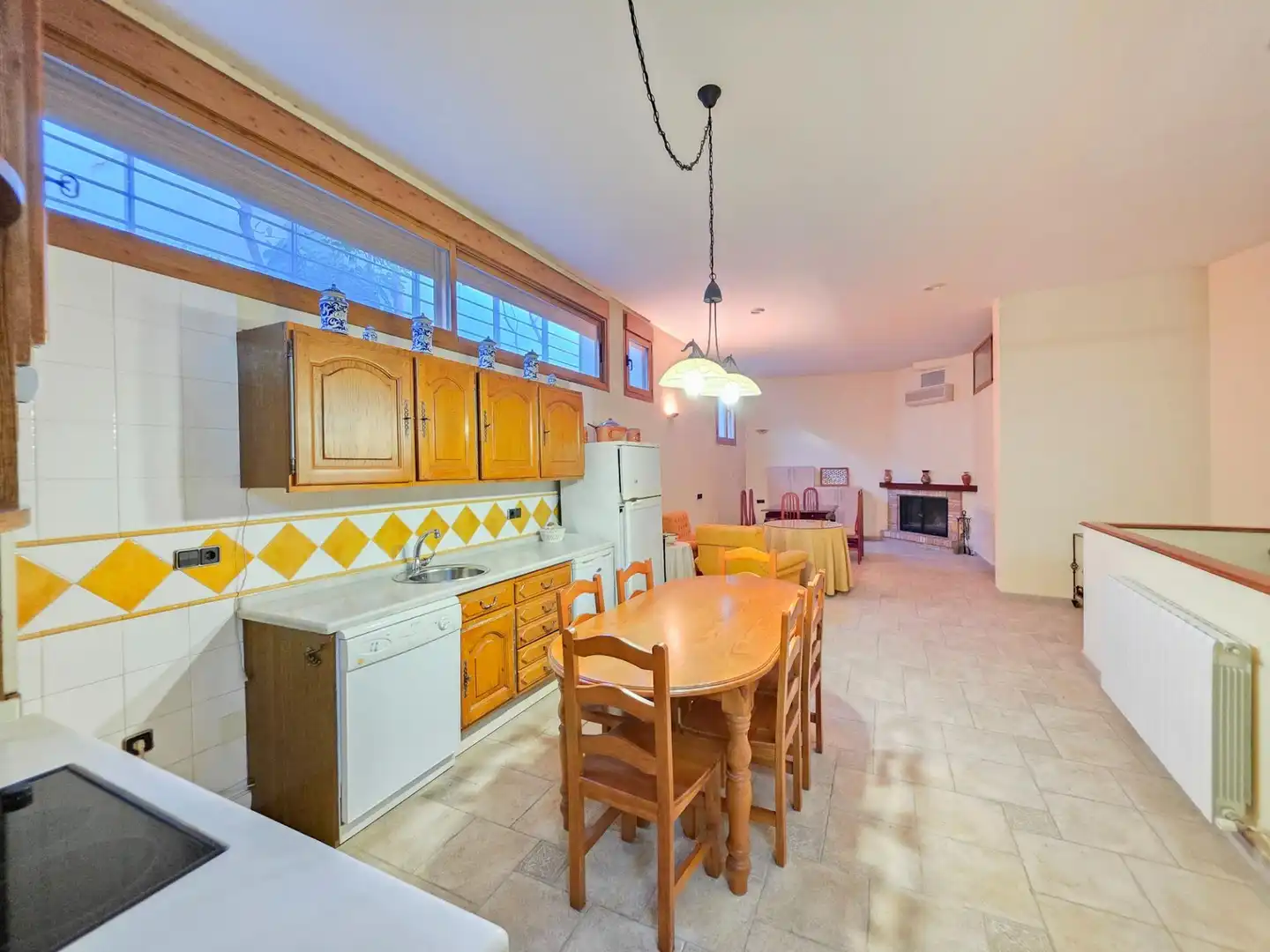 Casa adosada en venta en Jaén con Aire acondicionado, Calefacción y Jardín privado