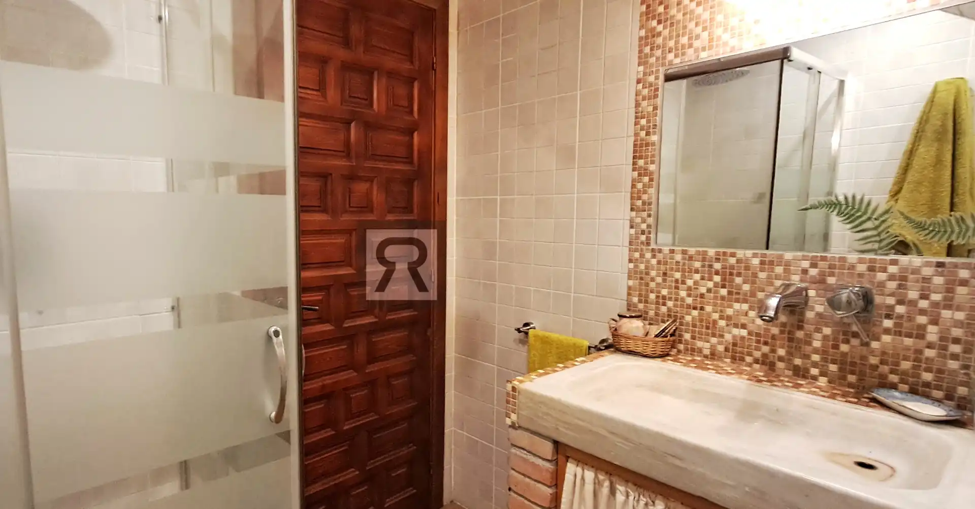 Baño de Finca rústica en venta en L'Albiol con Calefacción, Jardín privado y Piscina