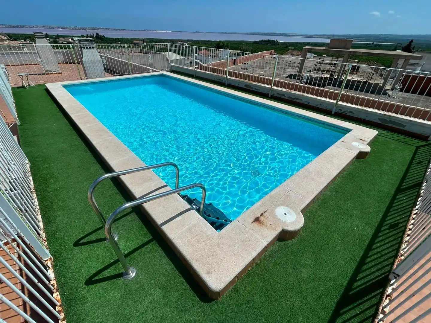 Piscina de Apartament en venda en Los Montesinos amb Aire condicionat, Moblat i Piscina comunitària