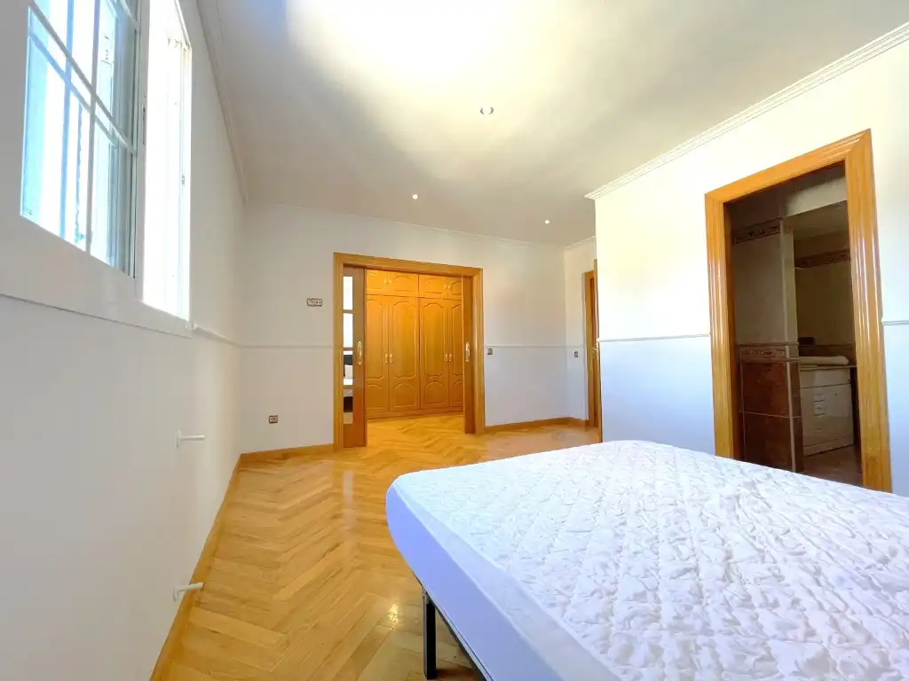 Haus oder Chalet zur Miete in Carrer Vicent Fuentes, Heliópolis