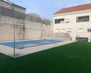 Swimming pool of Duplex for sale in Malpartida de Plasencia  with Air Conditioner, Heating and Terrace