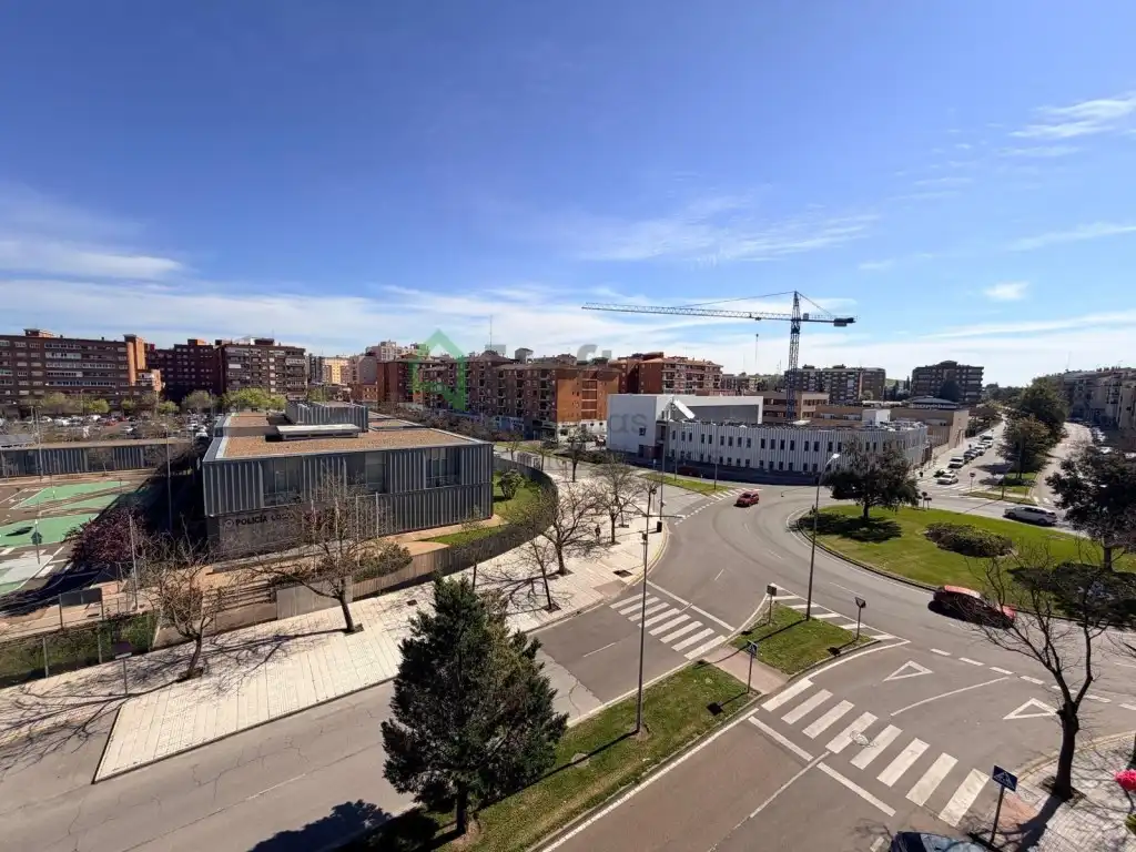 Vista exterior de Dúplex en venda en Badajoz amb Aire condicionat, Calefacció i Terrassa