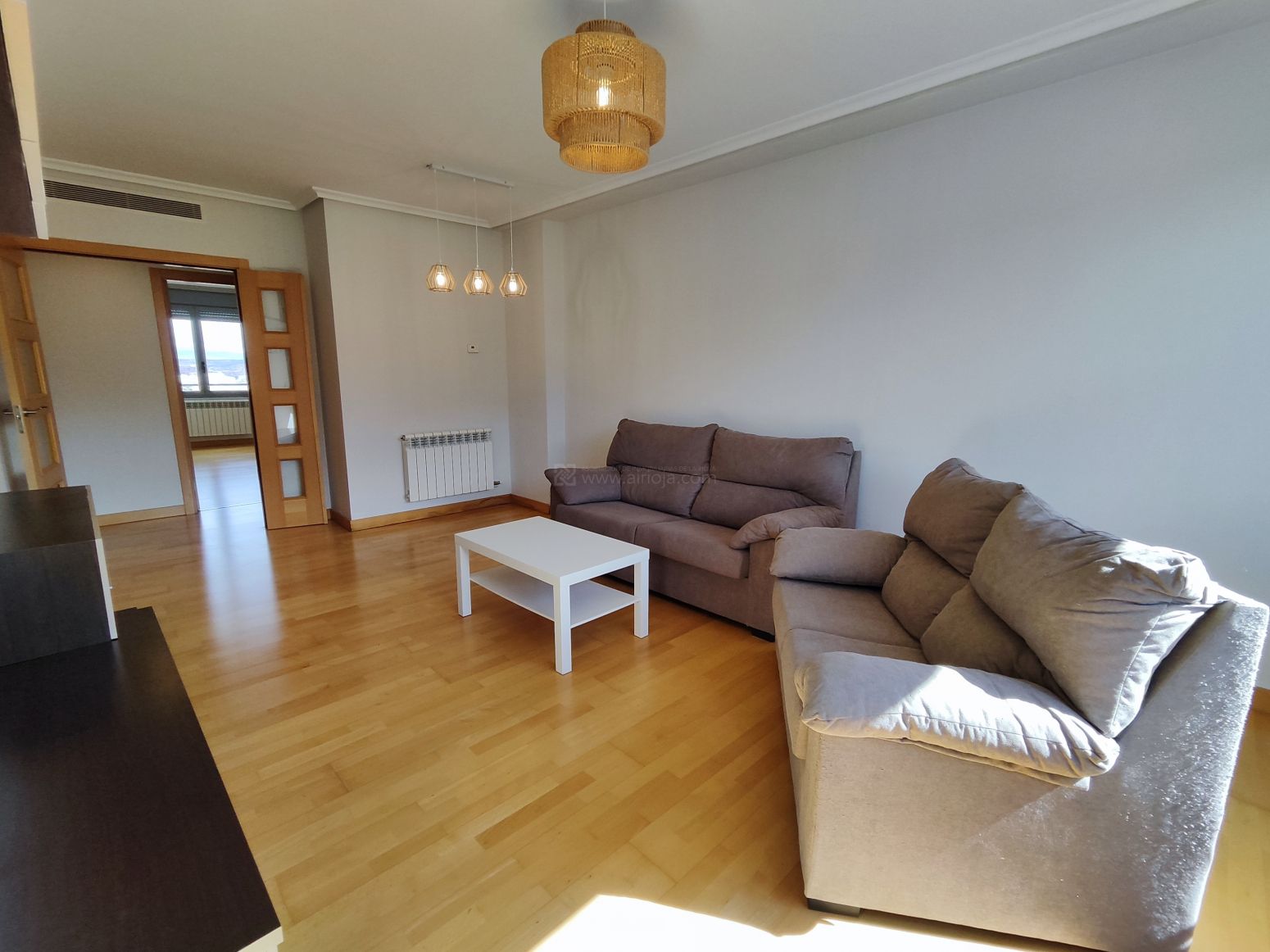 Sala de estar de Piso en venta en Lardero con Calefacción, Jardín privado y Parquet