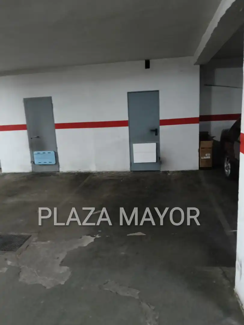 Parking de Piso en venta en Salamanca con Calefacción, Parquet y Amueblado