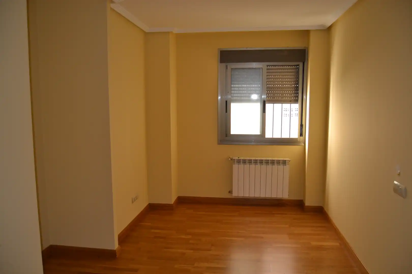 Bedroom of Flat for sale in Plasencia  with Air Conditioner, Heating and Parquet flooring