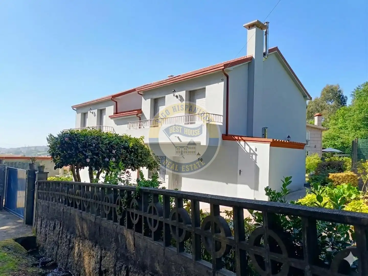 Vista exterior de Casa o chalet en venta en Vigo  con Trastero, Amueblado y Balcón